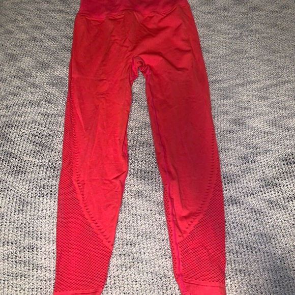 7 PAIR BUNDLE PINK VICTORIA’S SECRET SEAMLESS LEGGINGS IN VARIOUS COLORS -MEDIUM - Picture 4 of 15